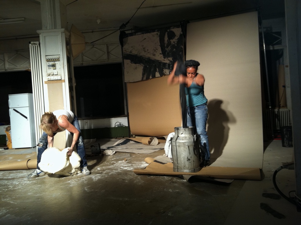 Malika Khatir and Fiamma Camesi, Sündenbock – Bouc émissaire. "Bei allem Respekt", Perla-Mode, Zurich