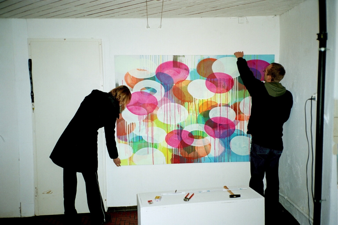Davix "Drop Aera 2002", Aufbau der Ausstellung, message salon Rigiplatz, Zürich