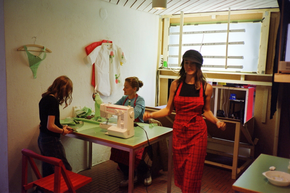 Produktion McChanel Fast Fashion, message salon Rigiplatz, Zürich