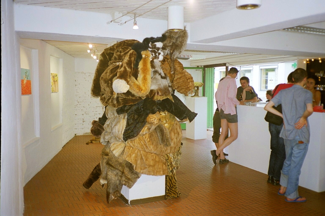 Ehfa Hiltbrunner "Tiere", message salon Rigiplatz, Zürich