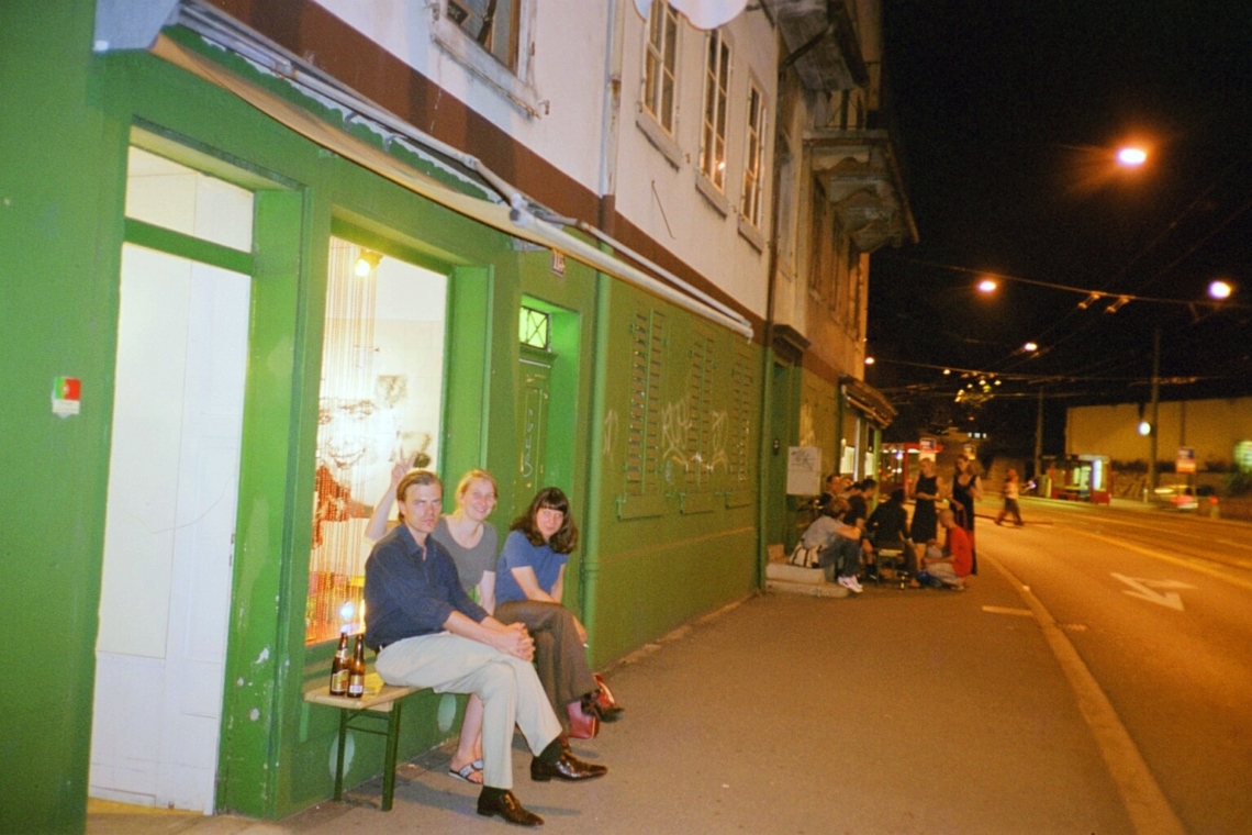 message salon shop und videoclub 2001–2005, message salon Rigiplatz, Zürich