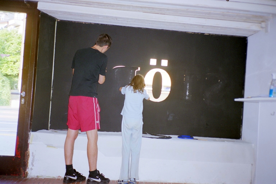 "Freiheit", Aufbau der Installation, message salon Rigiplatz, Zürich