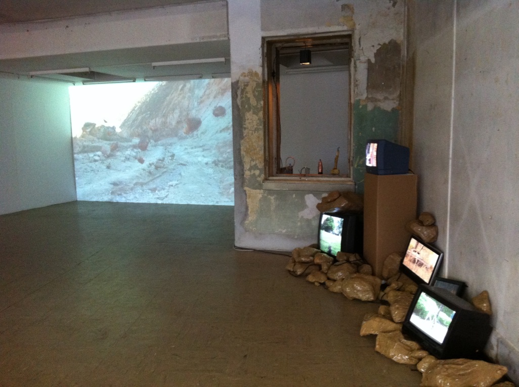 Installation “We Shall Overdraft”, Roy Menachem Markovich, Perla-Mode  