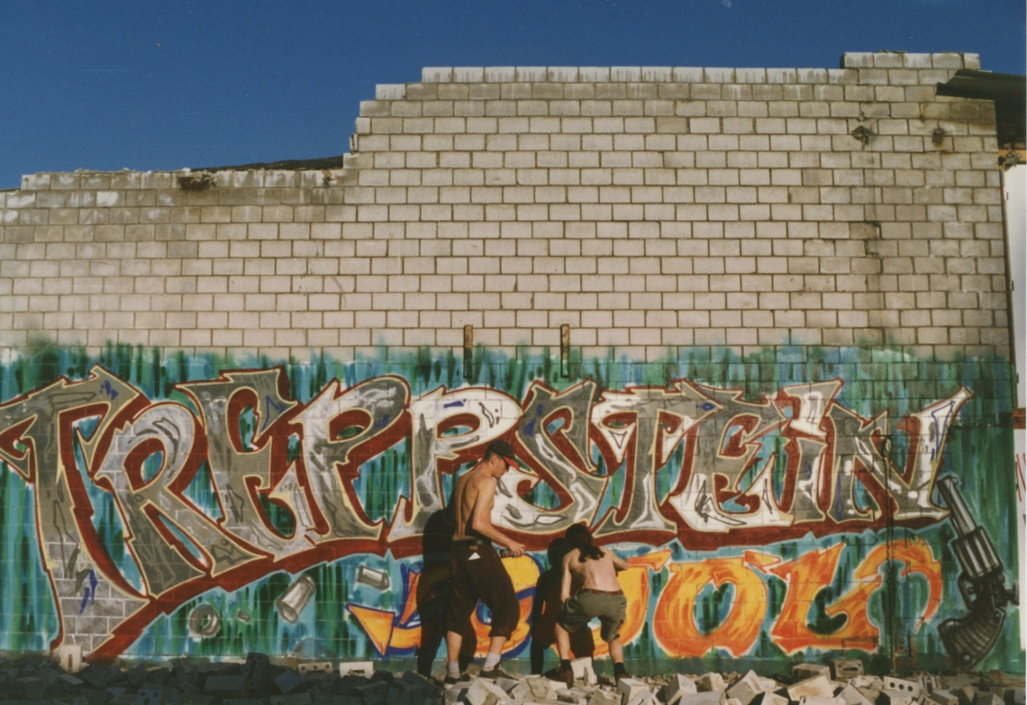 Treppstein Cool Graffiti in Zürich-Bronx, Redl&Starone, 1996