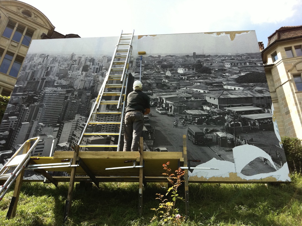 Christa Ziegler, Cities - photo installation on the Uraniawiese Zurich (conversion from Accra, Ghana to Sao Paolo, Brazil) 