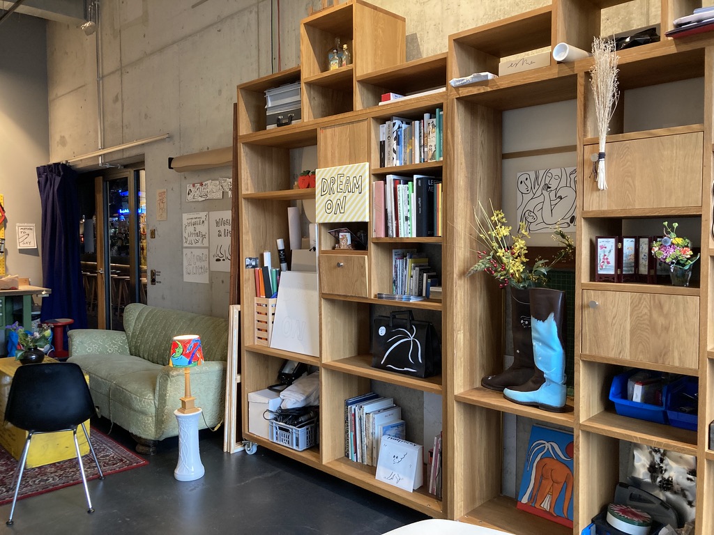 Alexandra Karpilovski, Artist in Hotel Residence, Open Studio, 25hours hotel Langstrasse, Zürich