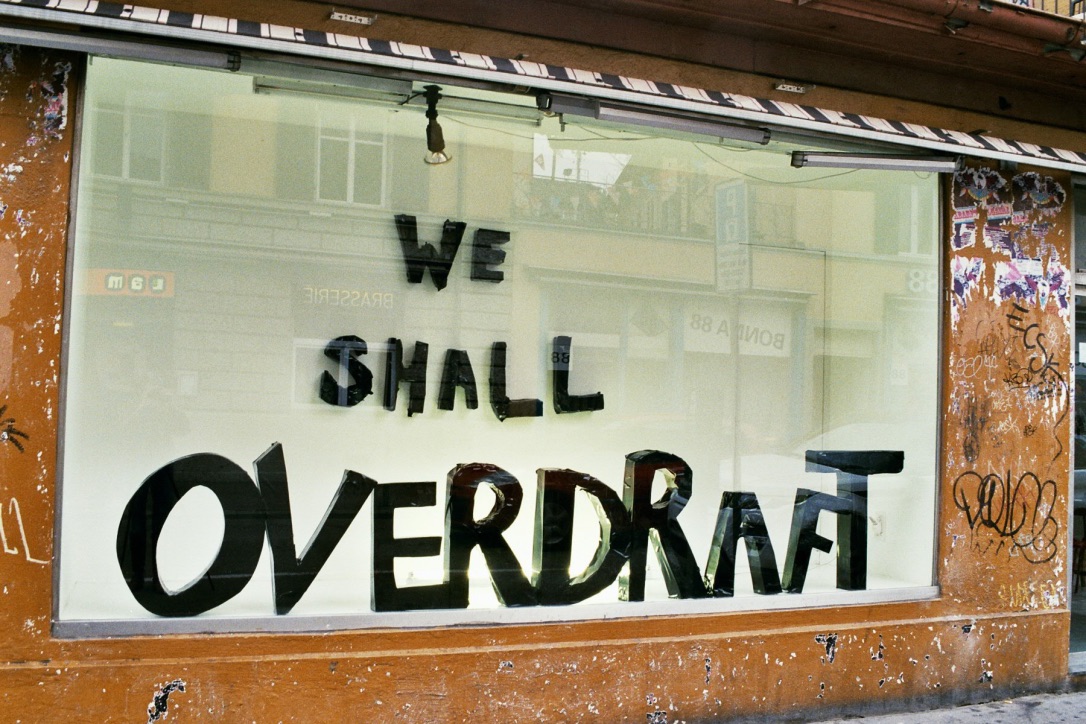 “We Shall Overdraft”, Roy Menachem Markovich, window Brauerstrasse, Perla-Mode  