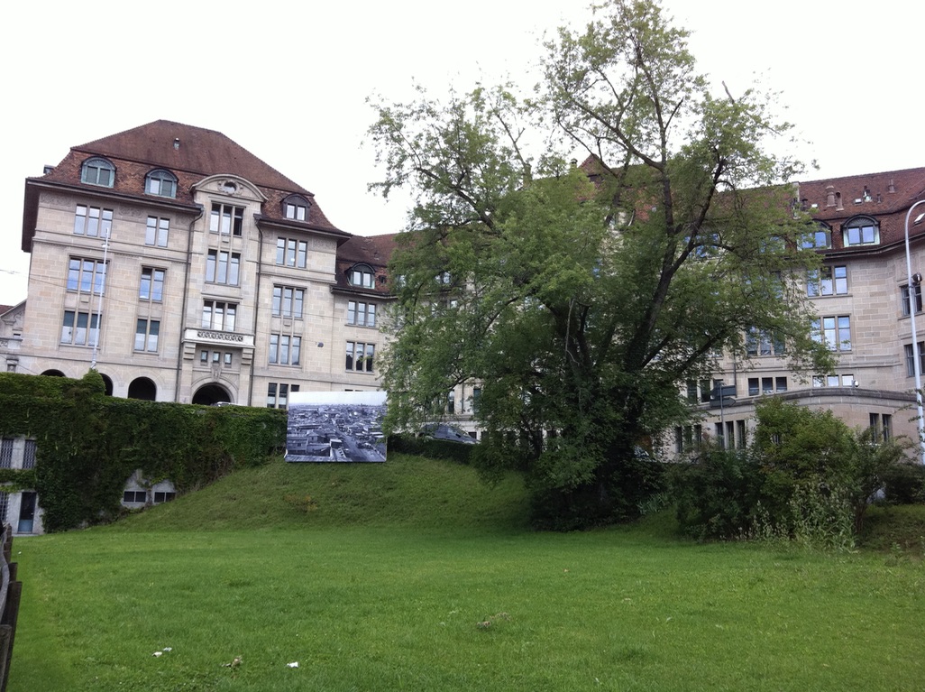 Christa Ziegler, Cities. Photo installation on the Uraniawiese, Zurich