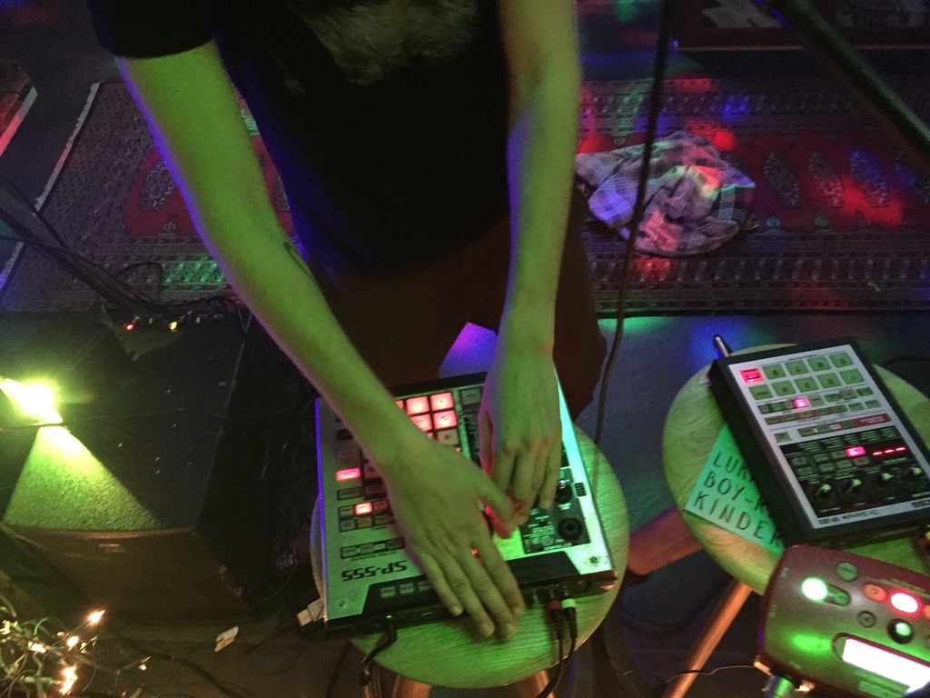 Ryskinder, live, message salon embassy Hotel, Zürich