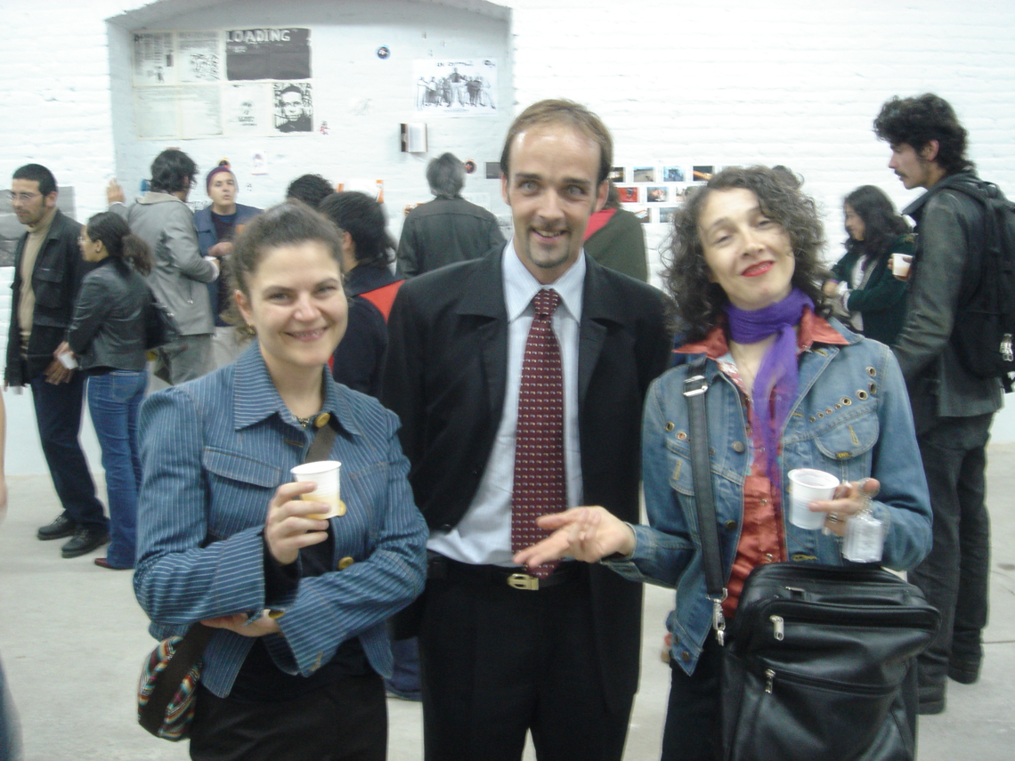 EiEi, Vernissage der Ausstellung, Esther Eppstein, Selina Trepp, message salon  und Dieter Cavalleri, Vertreter der Schweizer Botschafter in Chile, Document Center, Valparaiso, Chile
