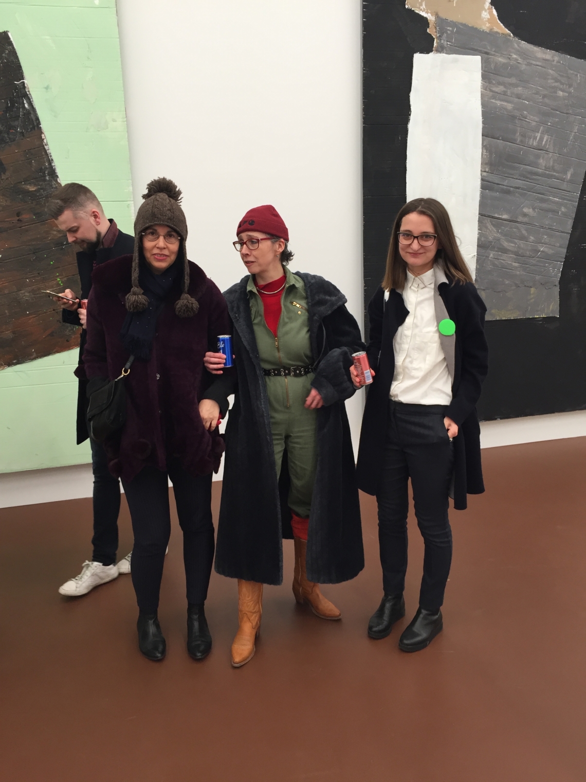 Madame l'Ambassadeur in company of current resident Daniela Palimariu and swiss artist Caro Niederer, at gallery Karma International  