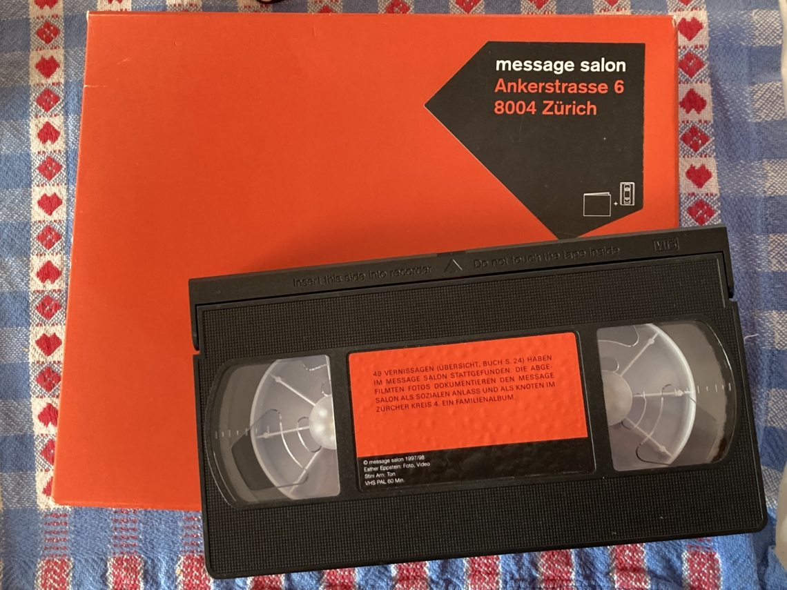 message salon, Ankerstrasse 6. Publikation mit VHS-Tape. Andreas Züst Verlag, 1998