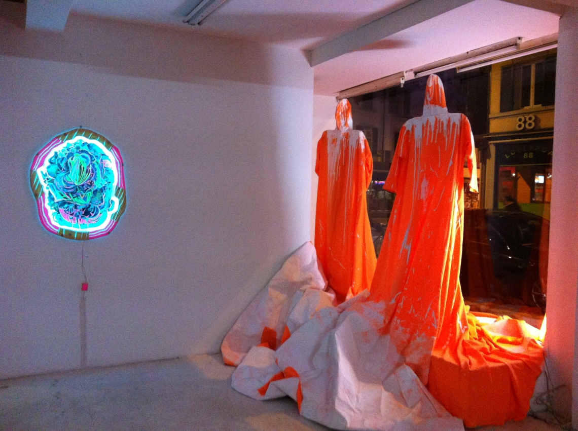Friends&Lovers in Underground, Installationsansicht Foyer Perla-Mode, Oliver Ross 2013