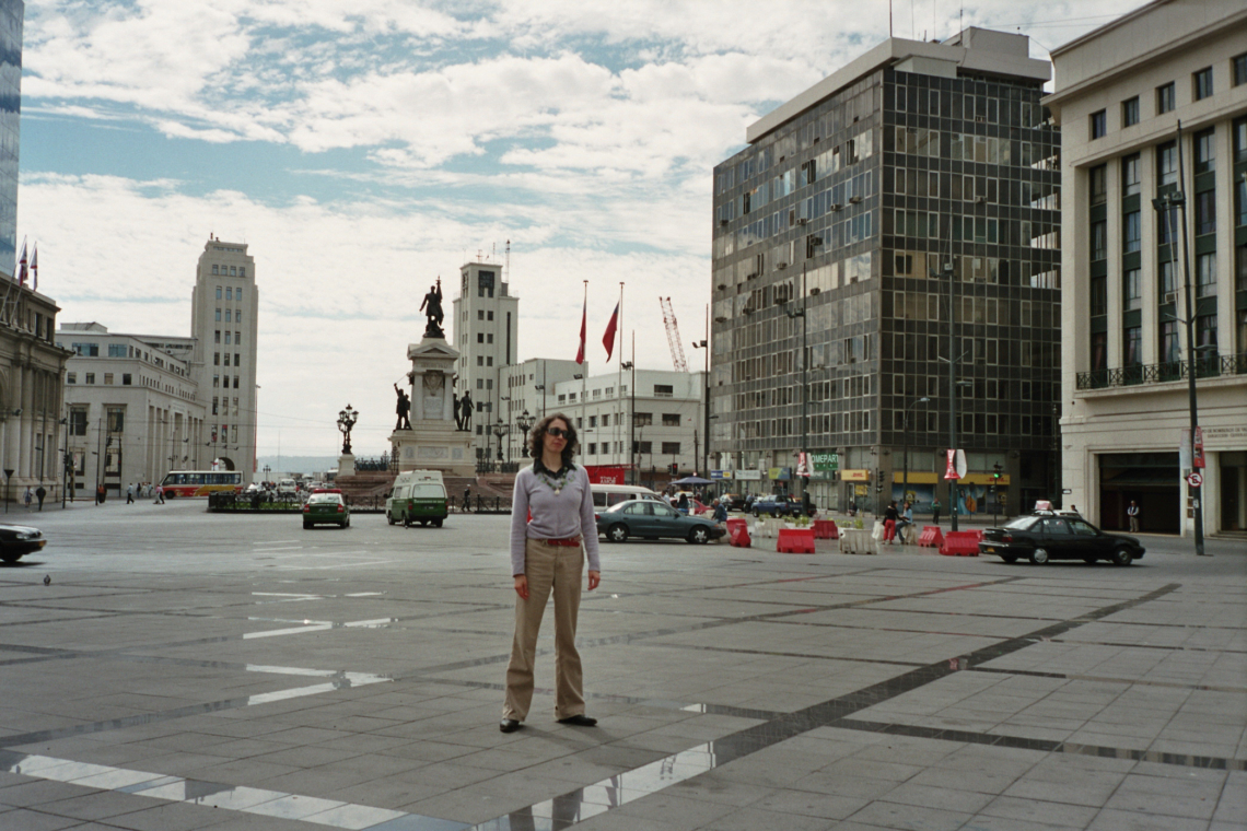 EiEi, Esther Eppstein, message salon, Valparaiso, Chile