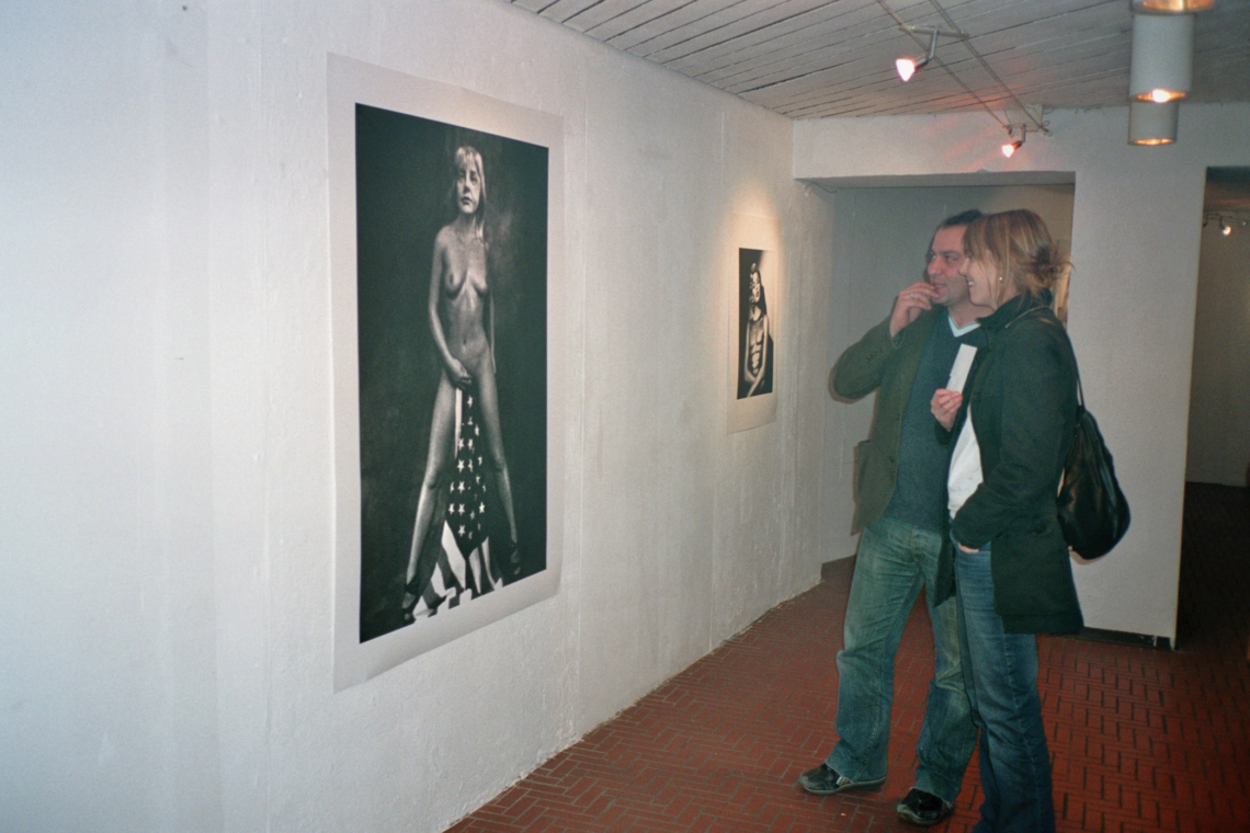 Rockmaster K. Alain Kupper "Women – Always better than you!", message salon Rigiplatz, Zurich