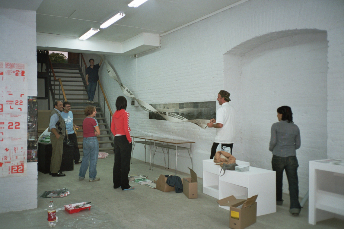 EiEi, Aufbau der Ausstellung, Document Center, Valparaiso, Chile