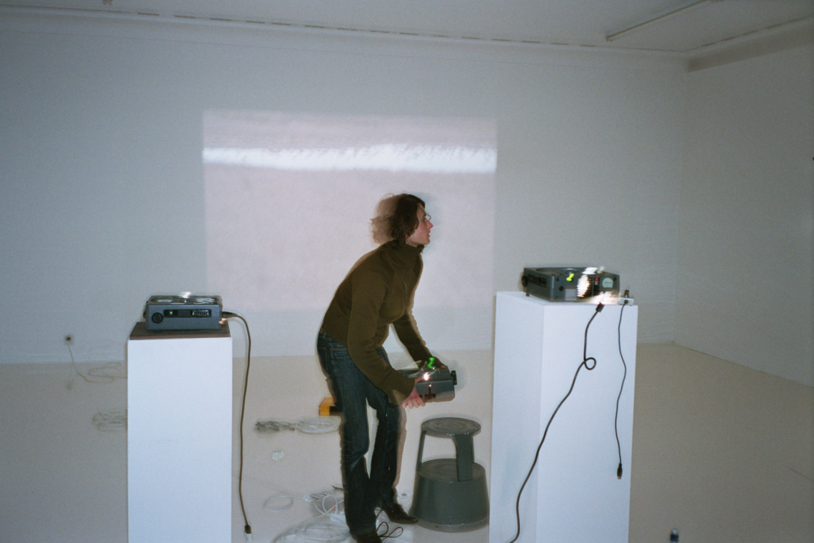 "Esther Eppstein lädt ein, Davix, Franziska Koch, Saskja Rosset und Alexis Saile", Aufbau der Ausstellung, Helmhaus Zürich