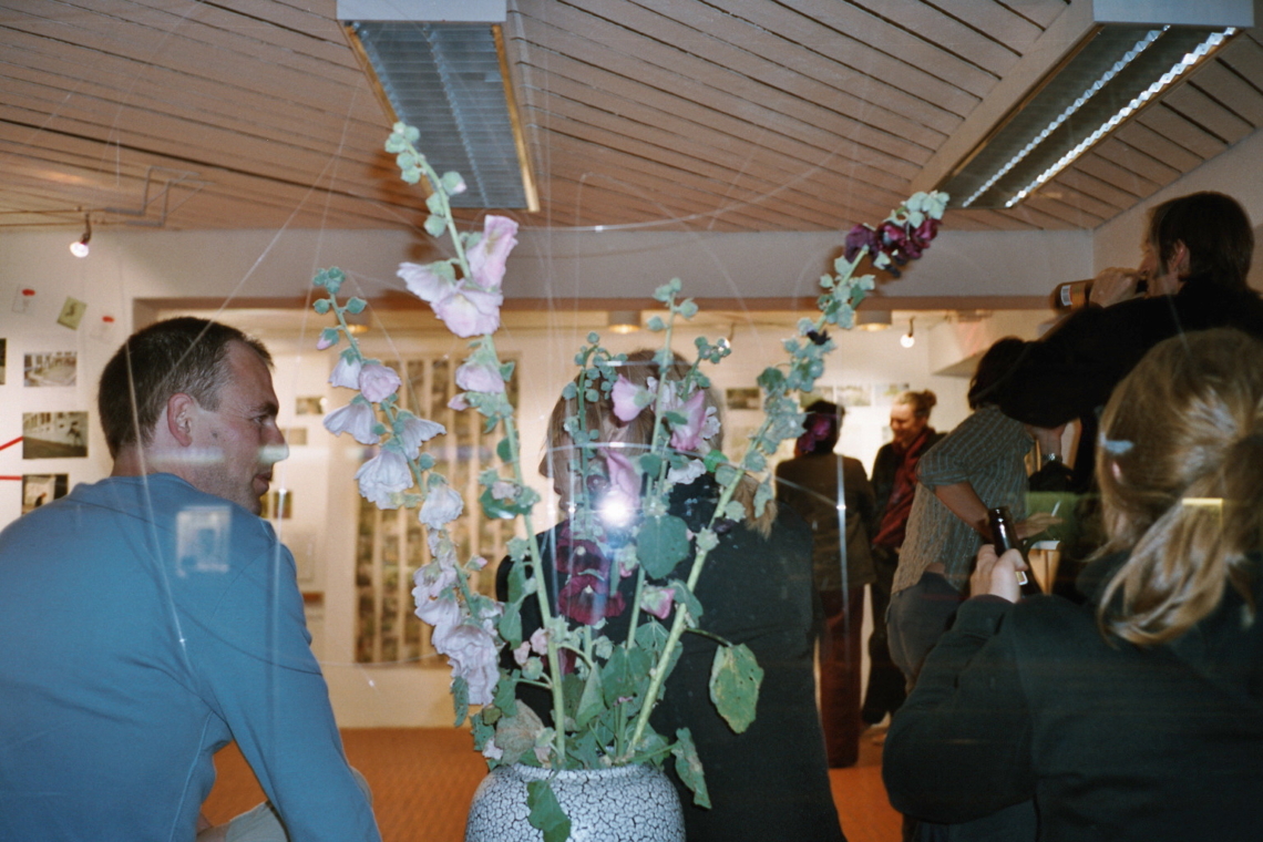 Maurice Maggi "Blumengraffiti", message salon Rigiplatz, Zürich