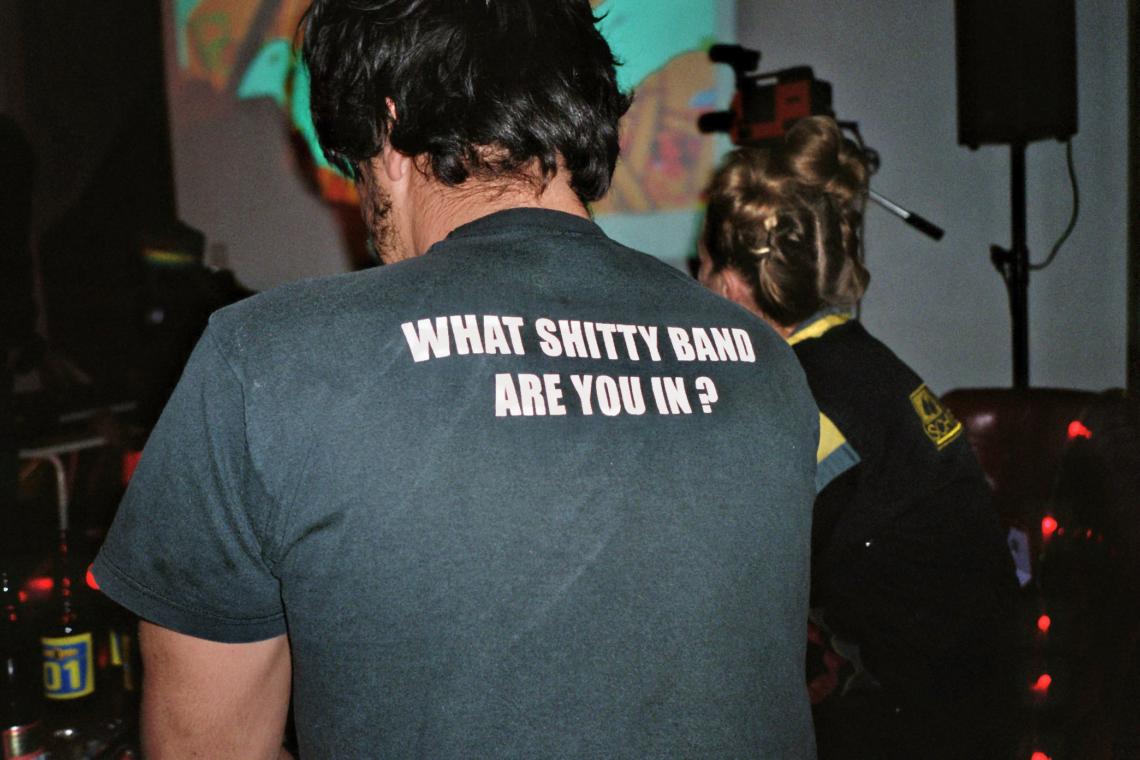 Miss Stini Chatzemusig, d'Rumpelchammere, message salon Rigiplatz, Zürich