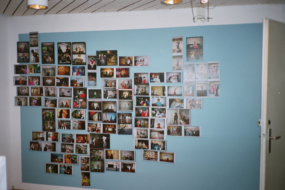 Esther Eppstein, Fotoinstallation "Die message salon Fotoschau", message salon Rigiplatz, Zürich