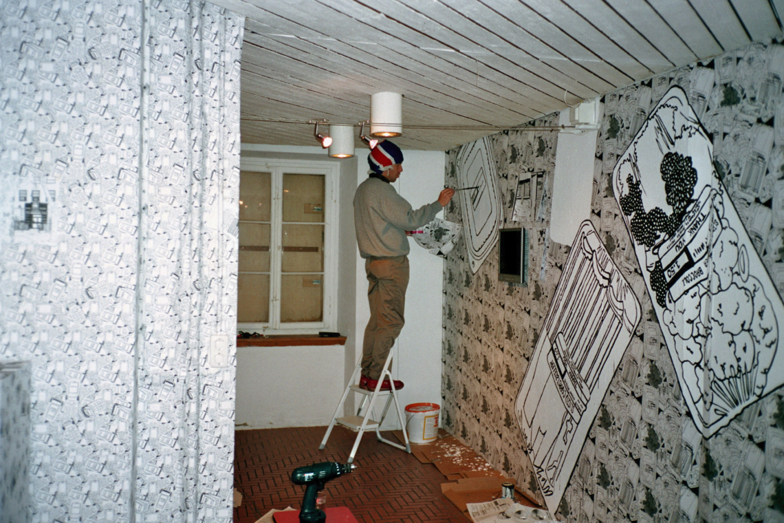 Ingo Giezendanner GRRRR "Drawings", exhibition set-up, message salon Rigiplatz, Zurich