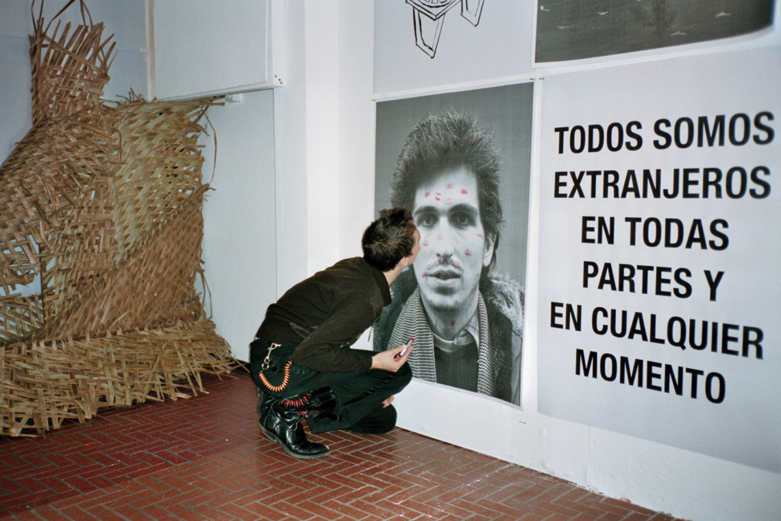 planet22 "microscopium/ out of orbit", message salon Rigiplatz, Zürich