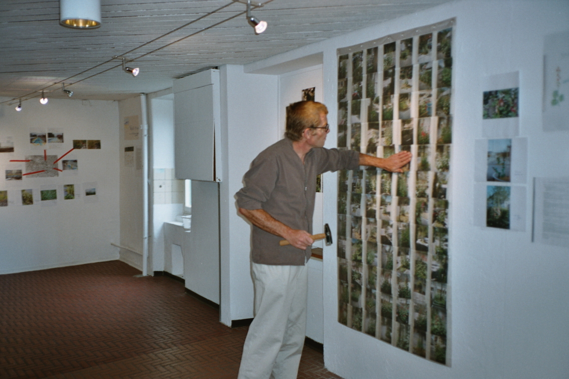 Maurice Maggi "Blumengraffiti", Aufbau der Ausstellung, message salon Rigiplatz, Zürich