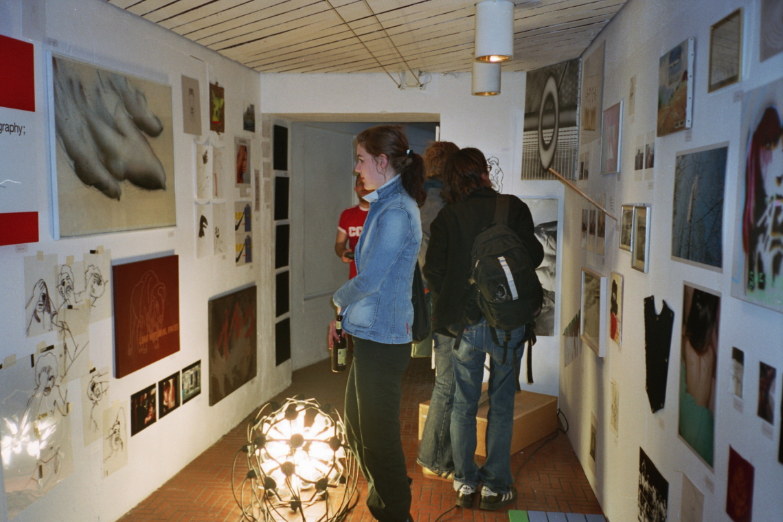 PAC "plus 100 artists group show", message salon Rigiplatz, Zurich