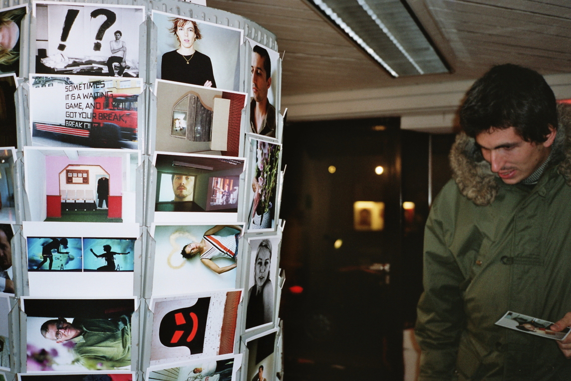 Saskja Rosset, Portraits message salon 2001–2004, Postkarten, message salon Rigiplatz, Zürich