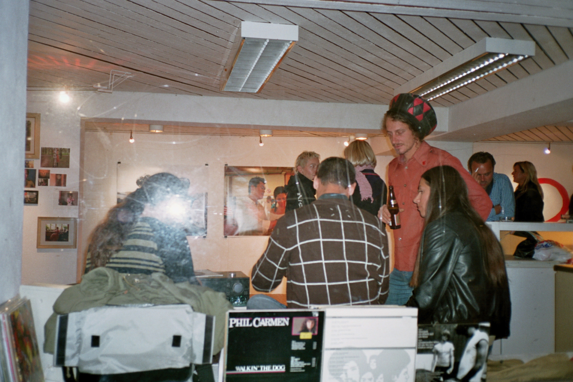 Jessie Fischer "Mind the Gap", Maria Pomiansky "Sunny from inside to outside", message salon Rigiplatz, Zurich