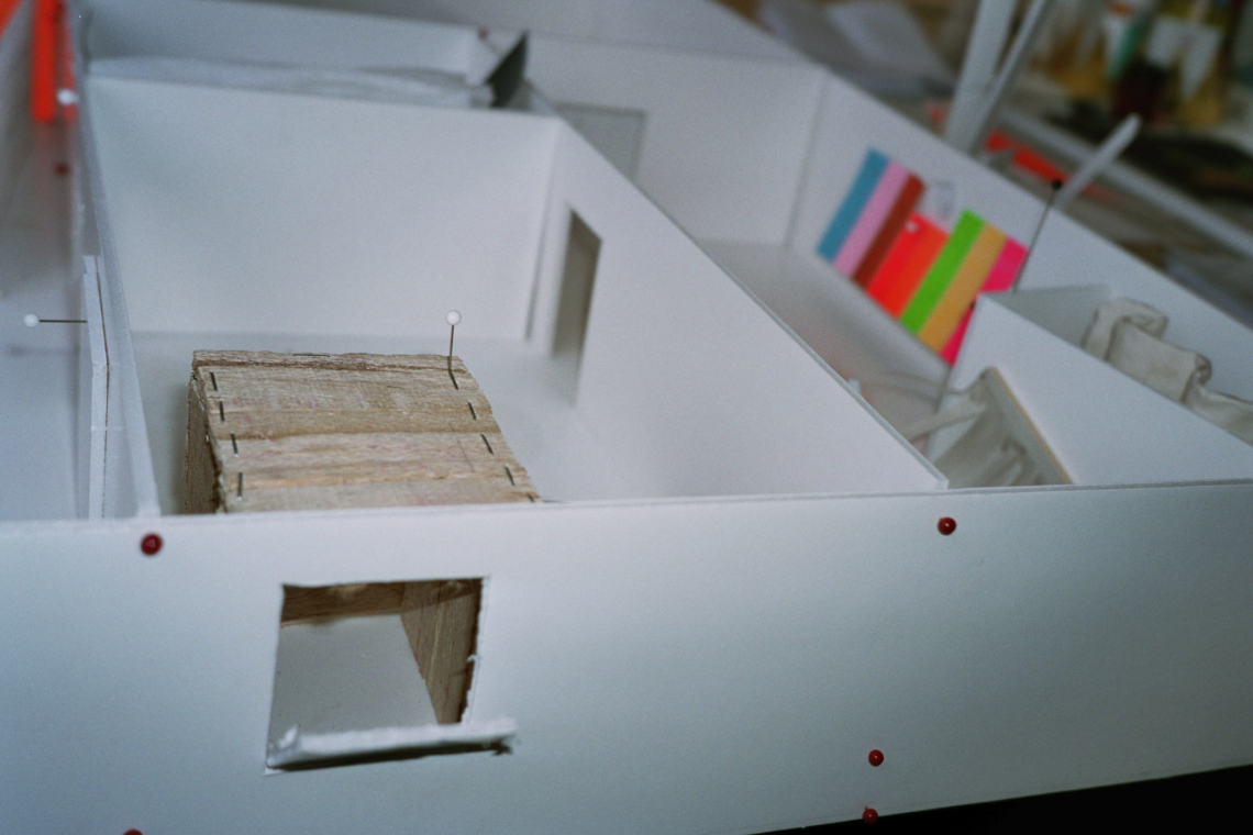 "Esther Eppstein lädt ein, Davix, Franziska Koch, Saskja Rosset und Alexis Saile", Arbeits-Modell für die Ausstellung im Helmhaus Zürich