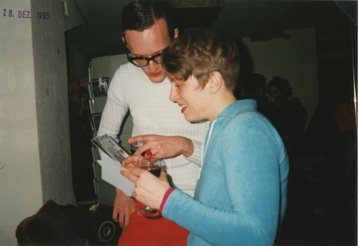 Esther Eppstein "Erkenne dich selbst im Lichtermeer des Rennwegs", Monotony, Zürich