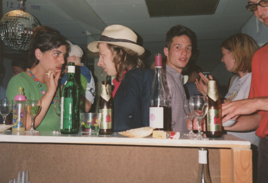 Videostudio Davix & Müller "Nassenasen", Monotony Zürich