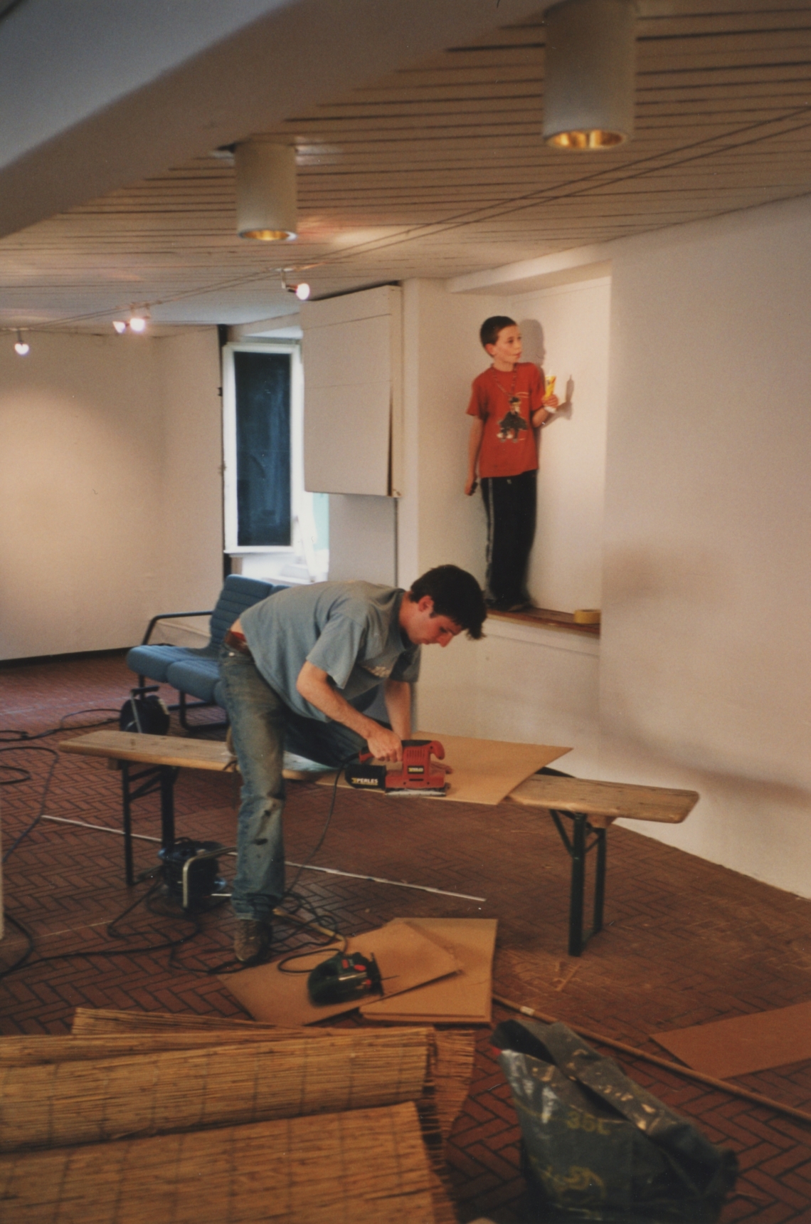 Alexis Saile "Vollgas", Produktion der Ausstellung, message salon Rigiplatz, Zürich