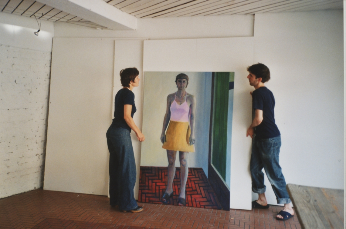 Andrea Muheim "Am Fenster gemalt", Selbstbildnis im message salon, Aufbau der Ausstellung, message salon Rigiplatz, Zürich