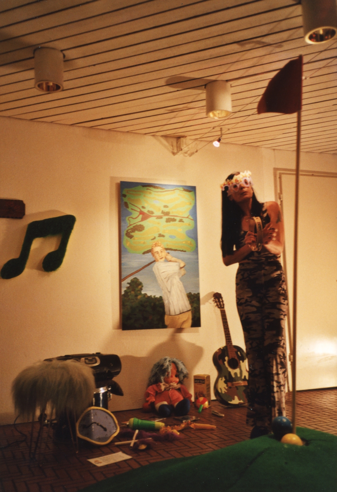 David Chieppo "whole in one", Susann Walder, performance in the exhibition, message salon Rigiplatz, Zurich