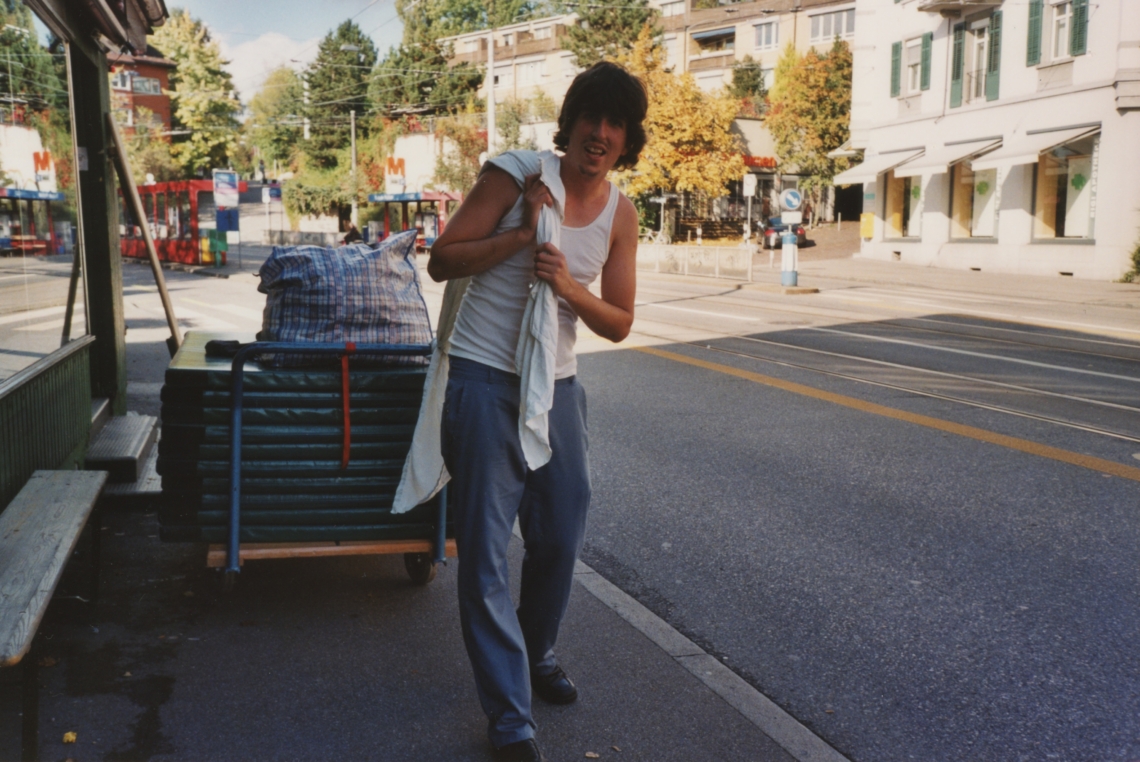 Das kleine Festival, San Keller "Bedtimestories", Aufbau, message salon Rigiplatz, Zürich