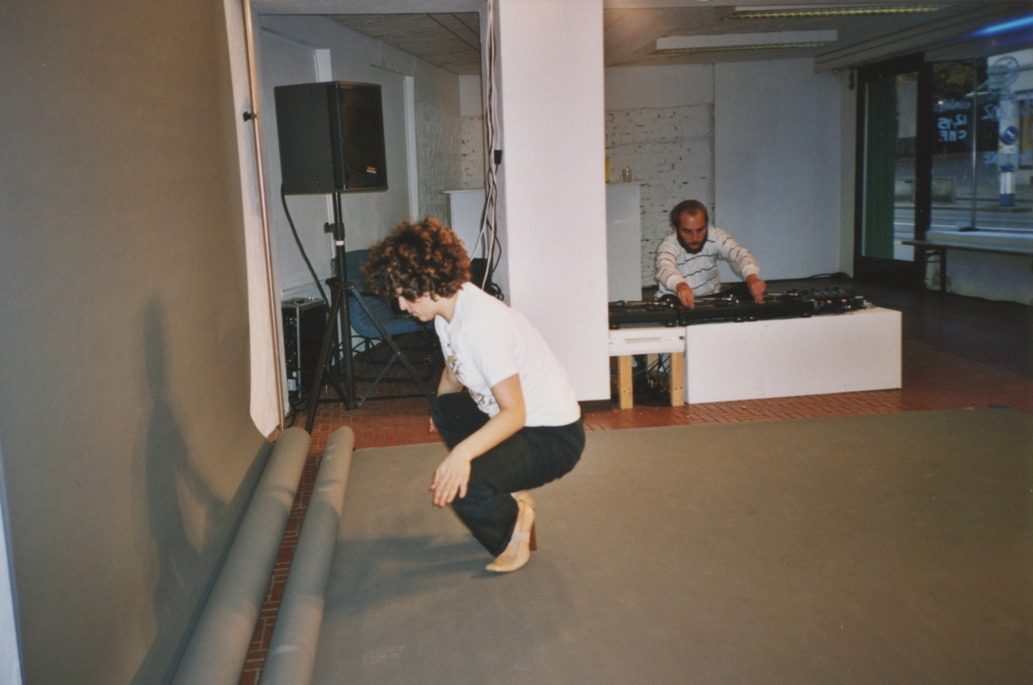 Das kleine Festival, Alexandra Bachzetsis, Will Holder, "perfect", Probe im message salon Rigiplatz, Zürich