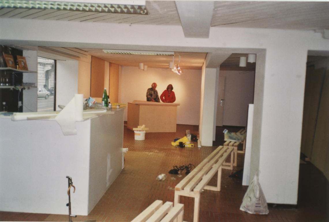 Karin Müller "Expertise Mann", Aufbau der Ausstellung, message salon Rigiplatz, Zürich