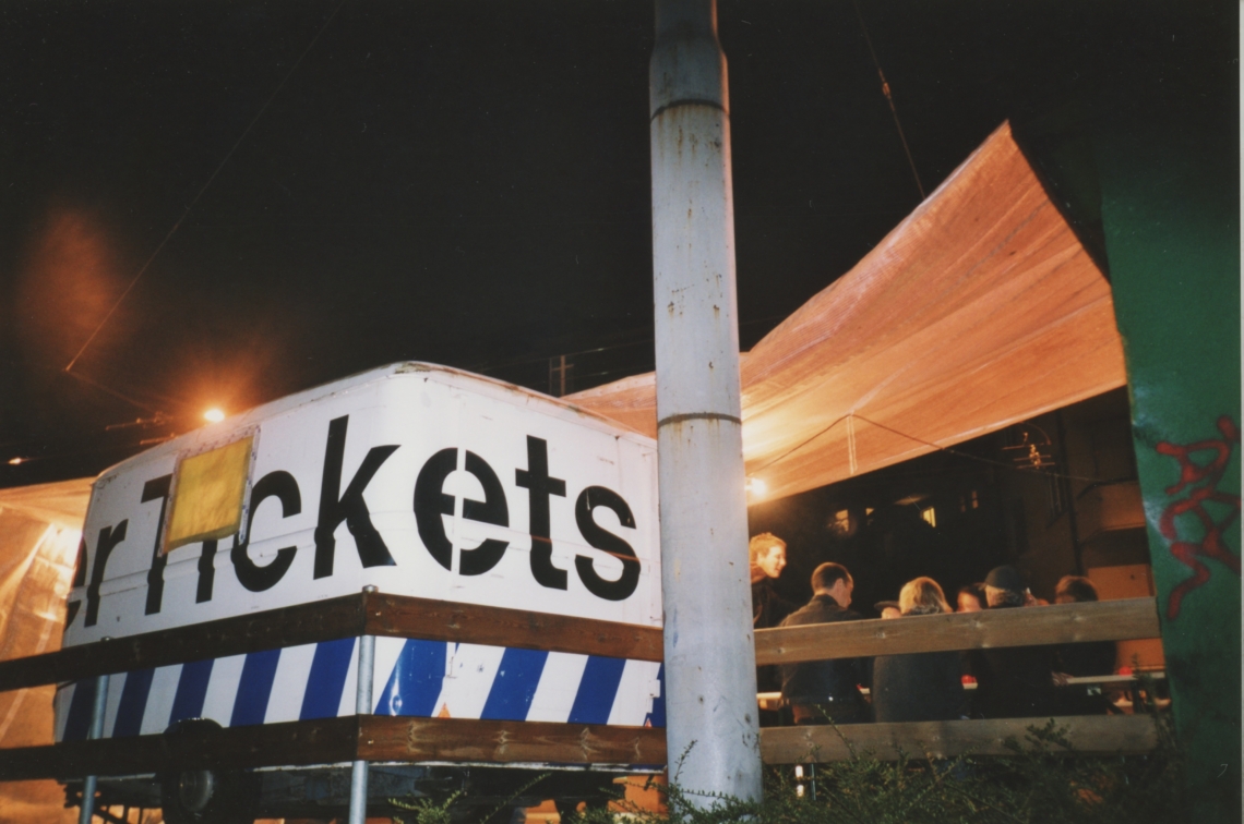 Kerim Seiler "Baustellenromanze mit Tanz und Bier", message salon Rigiplatz, Zürich