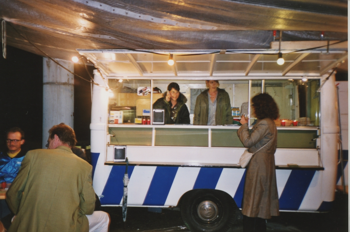 Kerim Seiler "Baustellenromanze mit Tanz und Bier", message salon Rigiplatz, Zürich