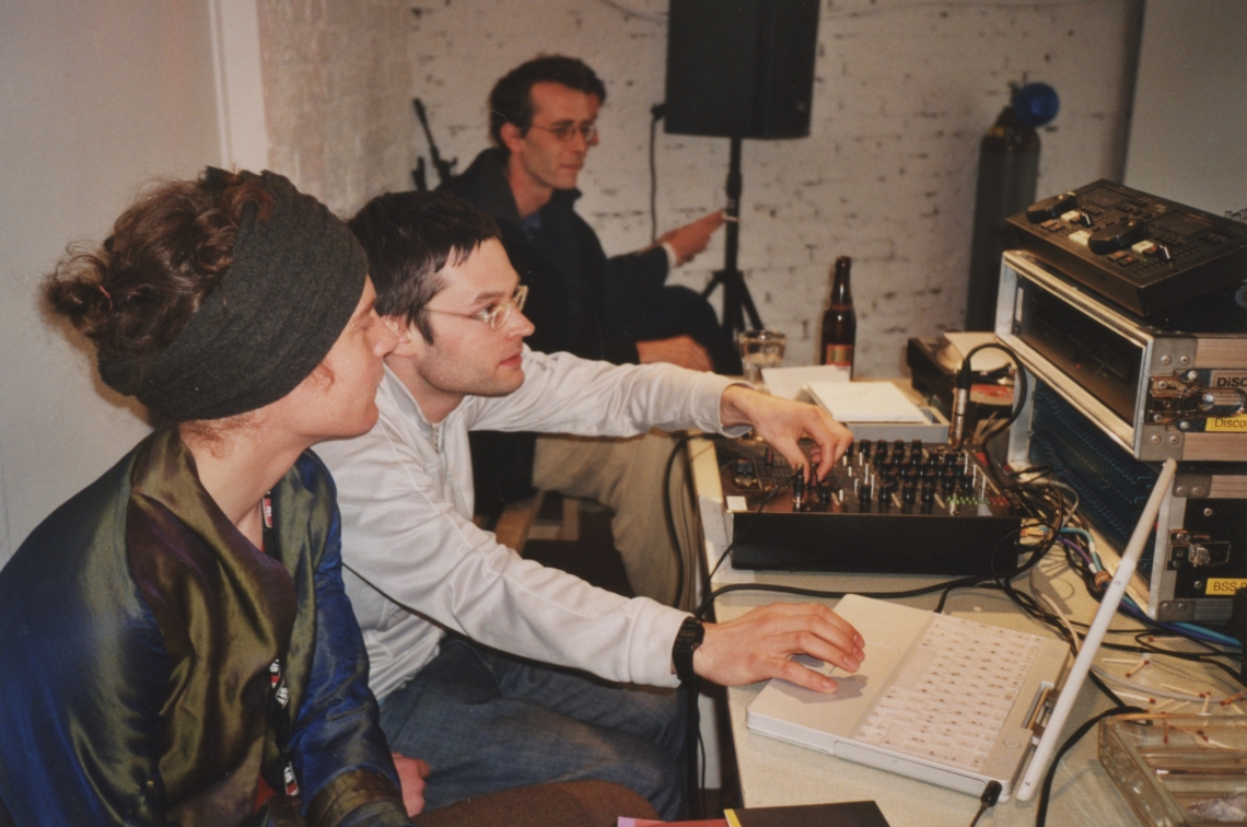 Musikfestival "m fürd füchs", Miami Style Lowrider (Nokia 3210) message salon Rigiplatz, Zürich