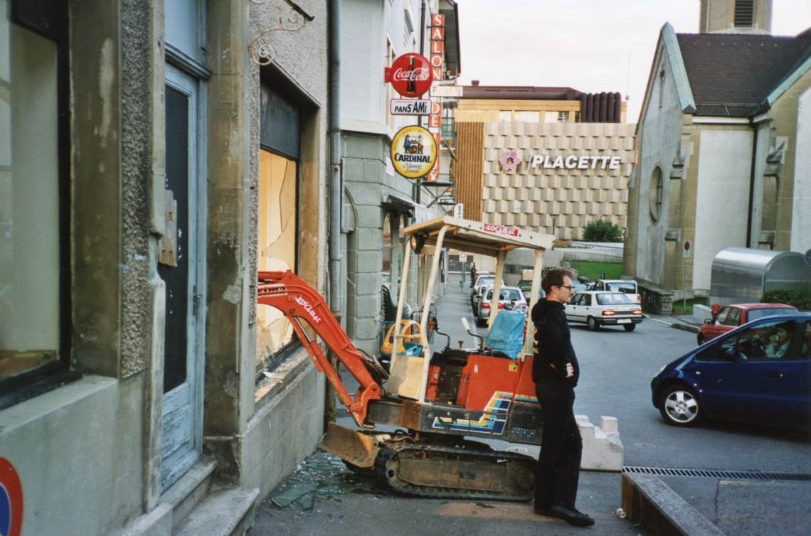 message salon und CAP präsentieren Kerim Seiler "sich freibaggern", PAC / CAP, Fribourg 