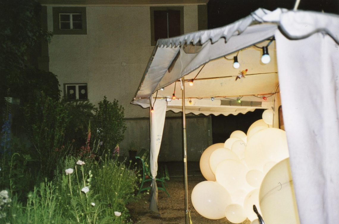 message salon caravan – special snackbar mit Lutz & Guggisberg "too much everything No. 3", Fri-Art Kunsthalle Fribourg