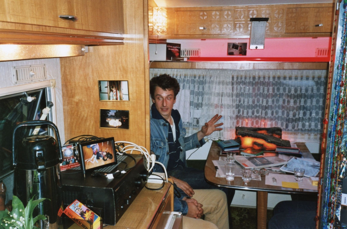 Esther Eppstein "message salon caravan", Vernissage, Fri-Art Kunsthalle Fribourg