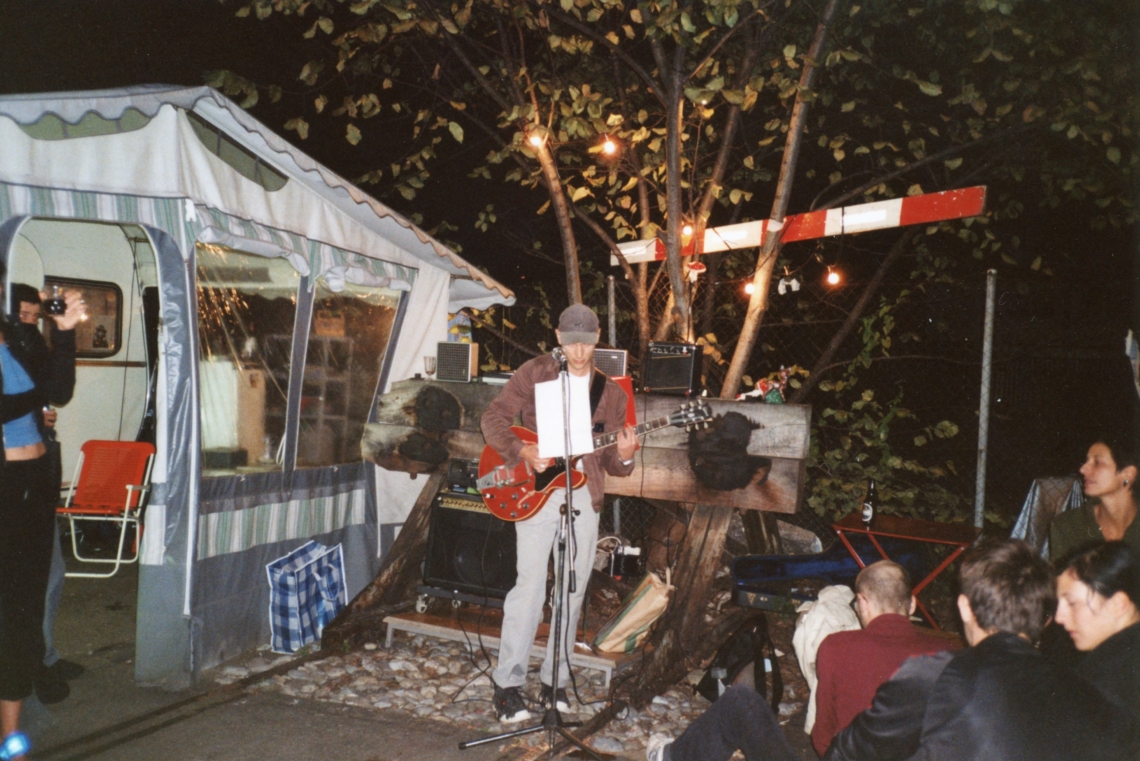 message salon Campingplatz mit Lutz & Guggisberg, Pfingstweidstrasse, Zürich