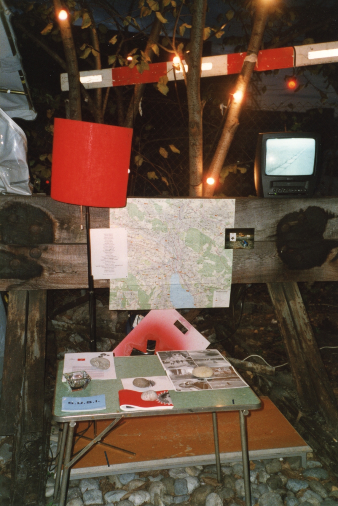 message salon Campingplatz mit San Keller, Pfingstweidstrasse, Zürich