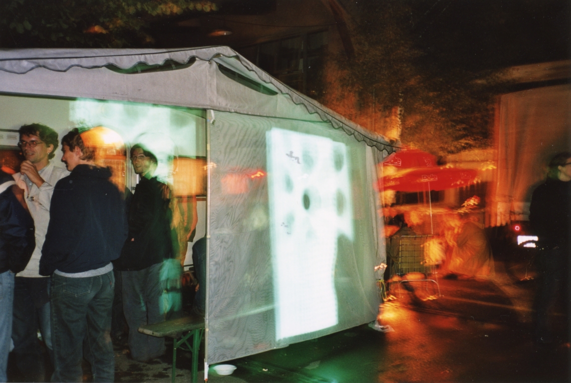 message salon Campingplatz mit Selina Trepp, Pfingstweidstrasse, Zürich