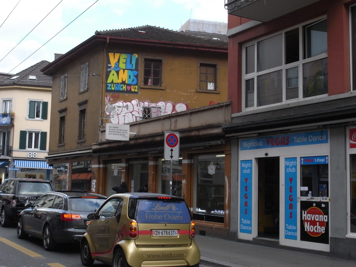 "Zürich loves U2," Graffiti, Perla-Mode, Langstrasse 