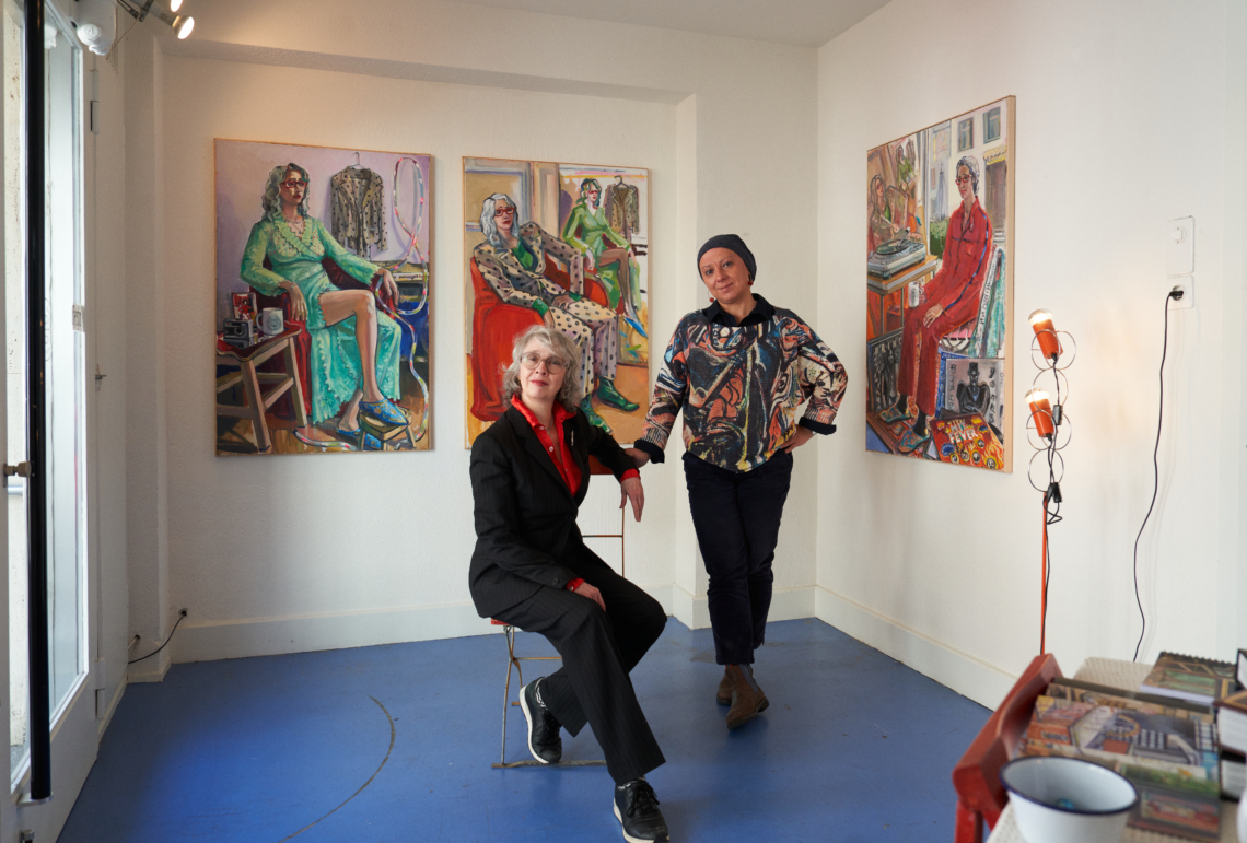"Esther, Maria und Triptychon", message salon embassy Réception, Zürich, 2024. Foto © Saskja Rosset 
